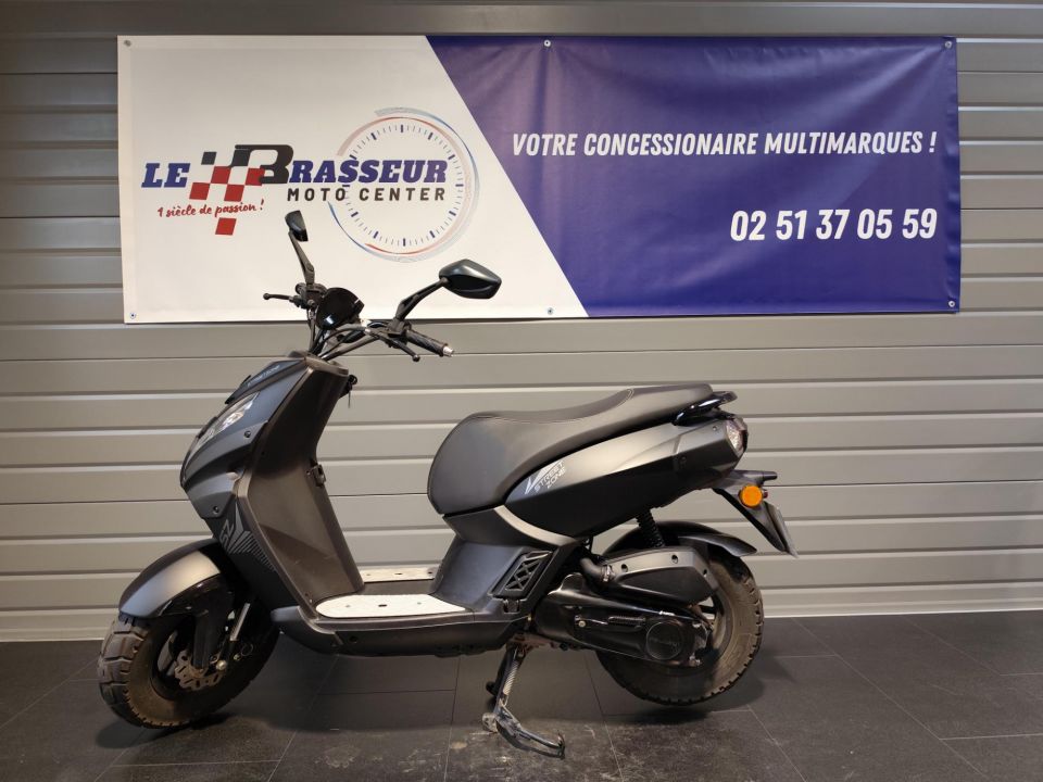 PEUGEOT STREET ZONE 50 6