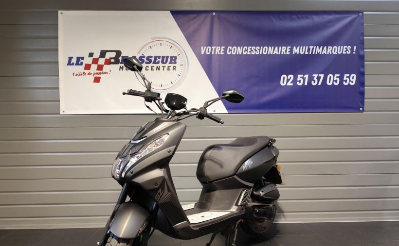 PEUGEOT STREET ZONE 50 12