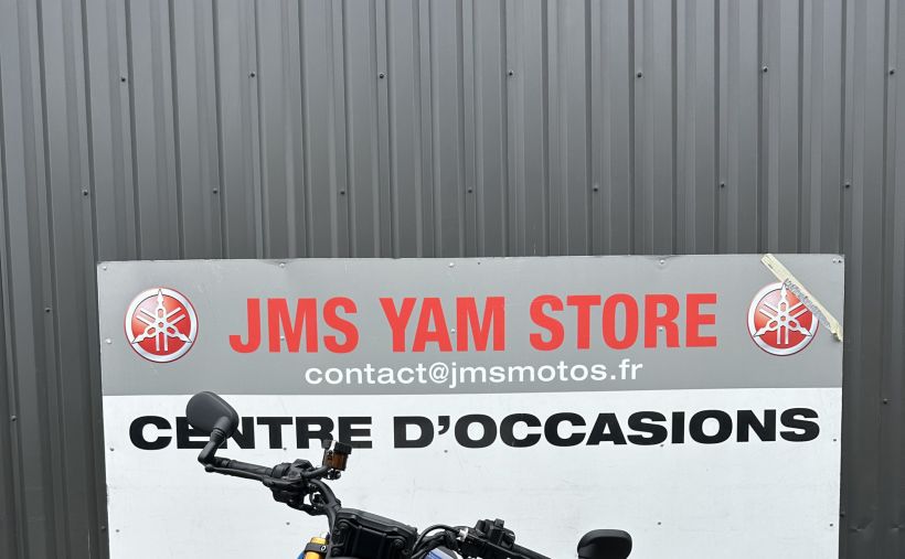 YAMAHA XSR 900 2