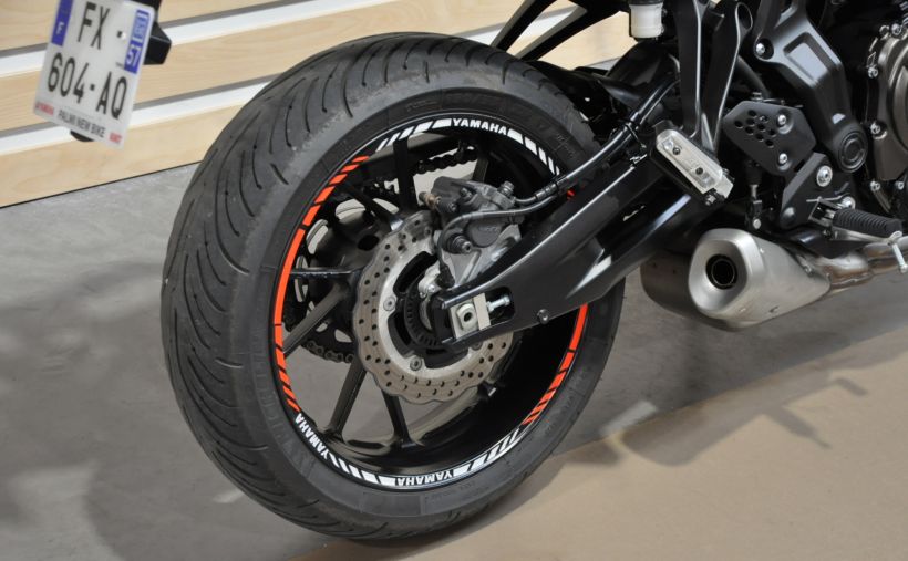 YAMAHA TRACER 7 6