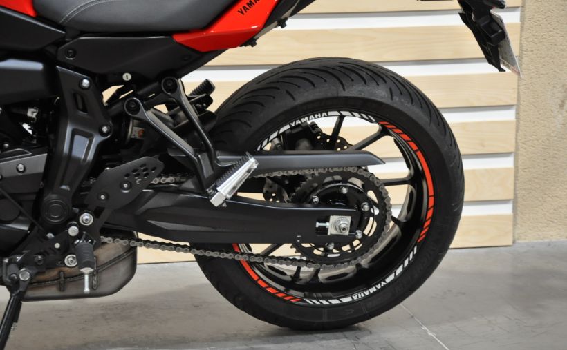 YAMAHA TRACER 7 11