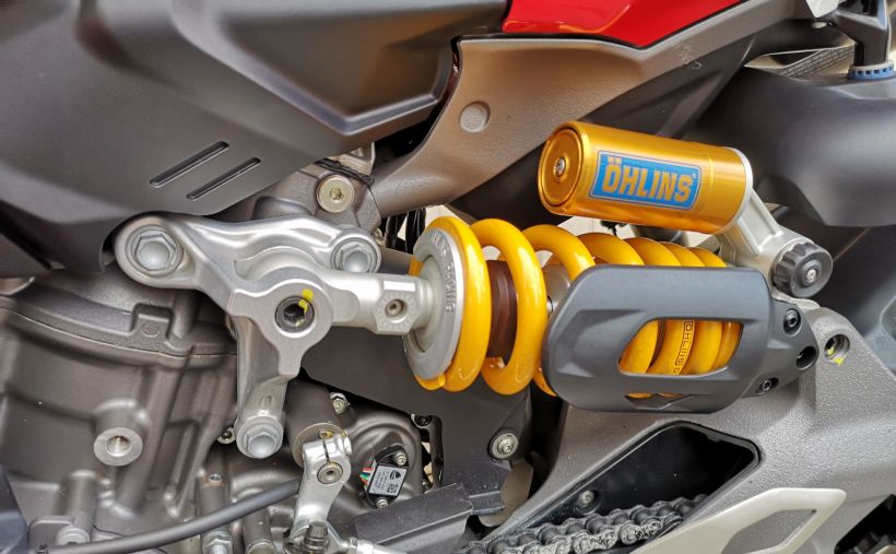 DUCATI PANIGALE V2S 28