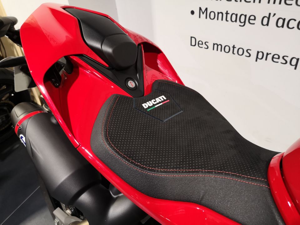 DUCATI PANIGALE V2S 8