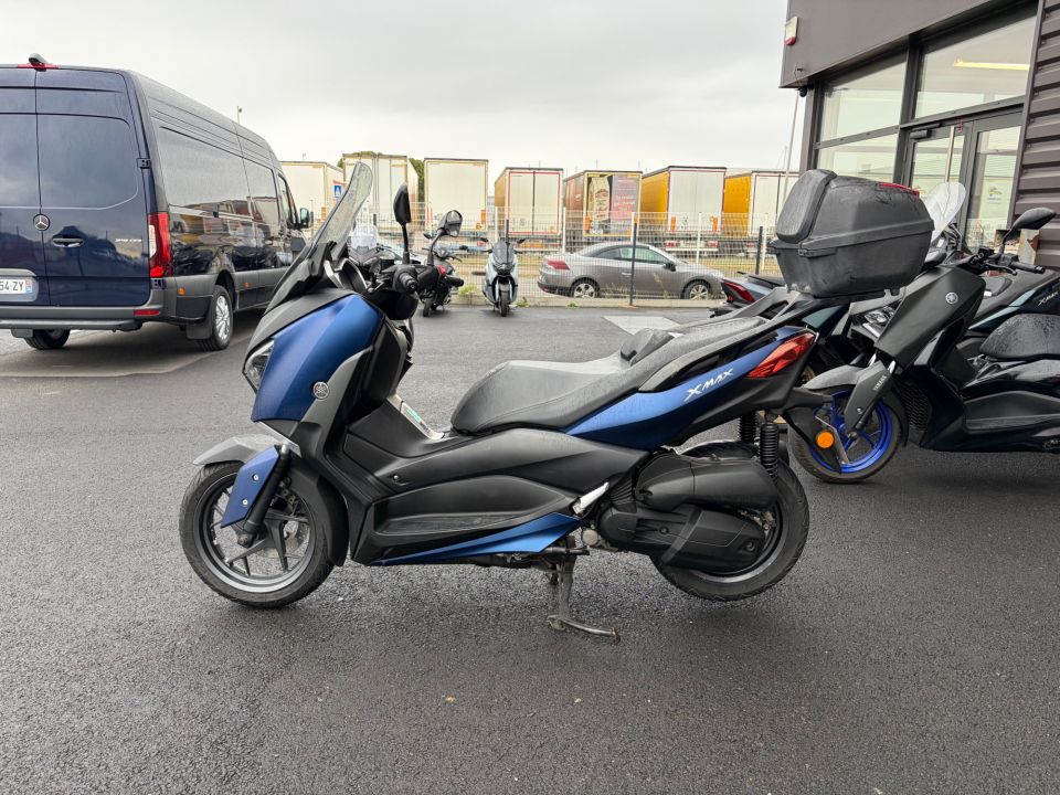 YAMAHA XMAX 125 0