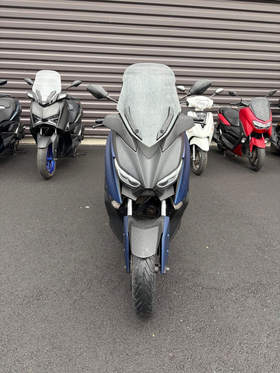 YAMAHA XMAX 125 1