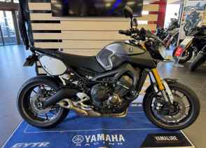 YAMAHA MT-09 - 2016