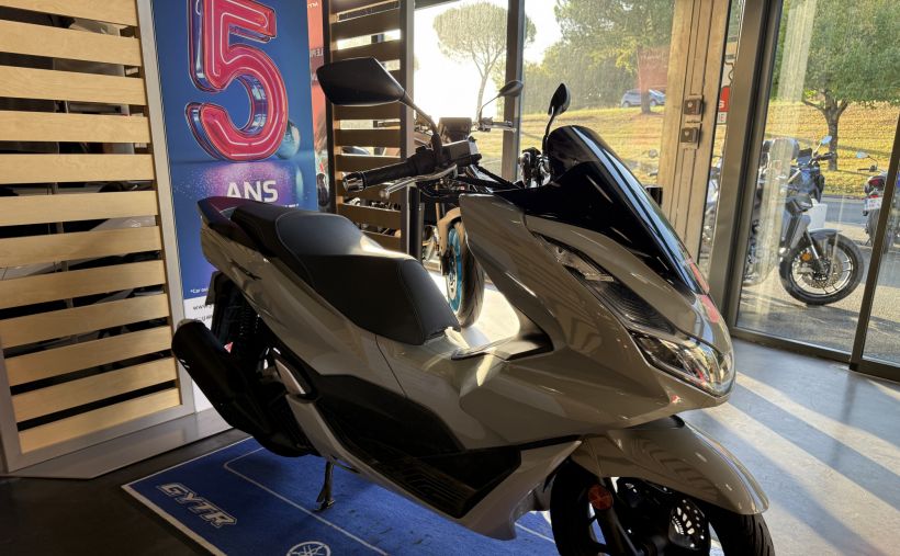 HONDA PCX 125 2