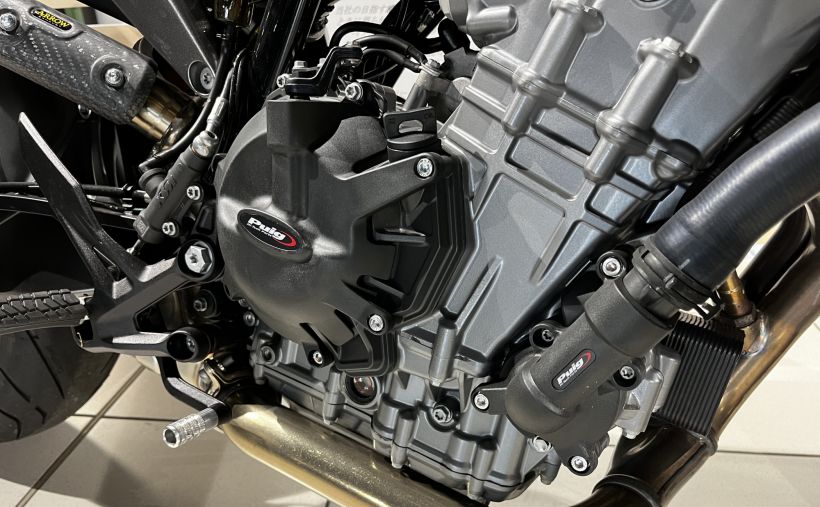 KTM 890 DUKE GP 3