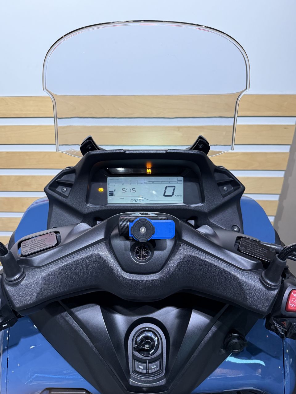 YAMAHA TRICITY 300 6