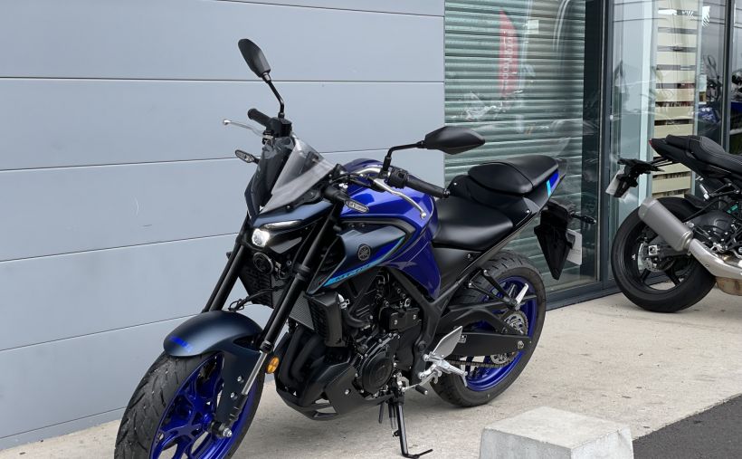 YAMAHA MT-03 4