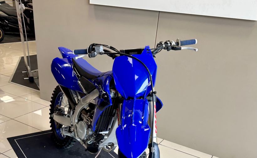 YAMAHA YZ250F 2
