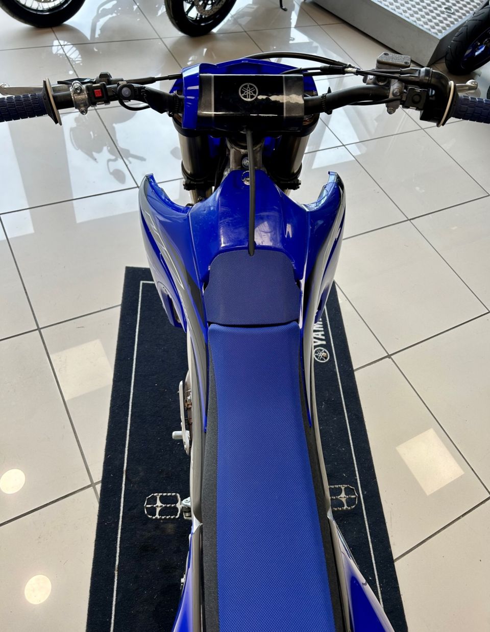 YAMAHA YZ250F 8