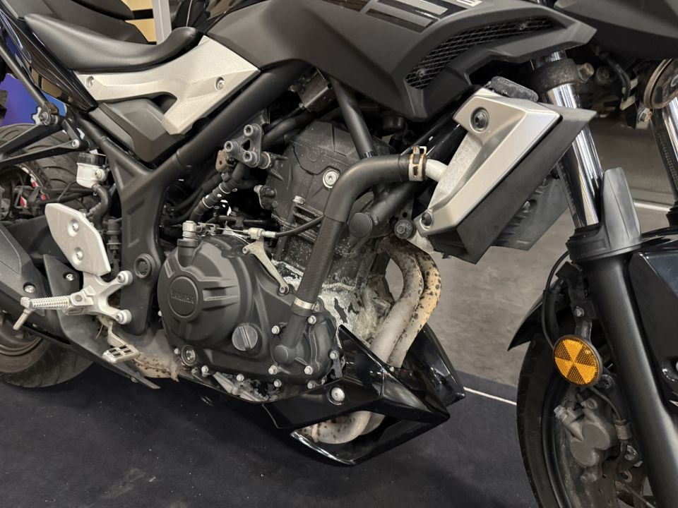 YAMAHA MT-03 300 2