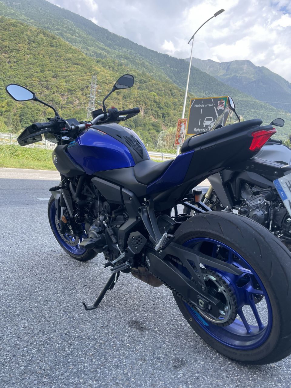 YAMAHA MT-07 (47.5CV) 3