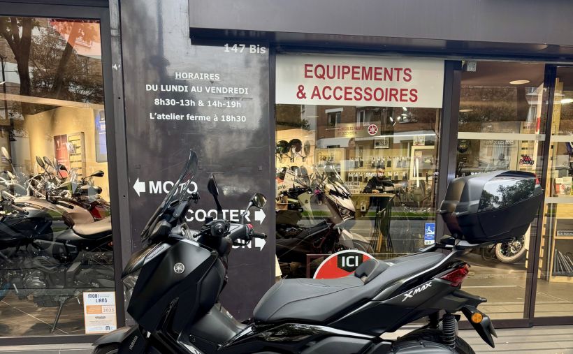 YAMAHA XMAX 125 TECH MAX 1