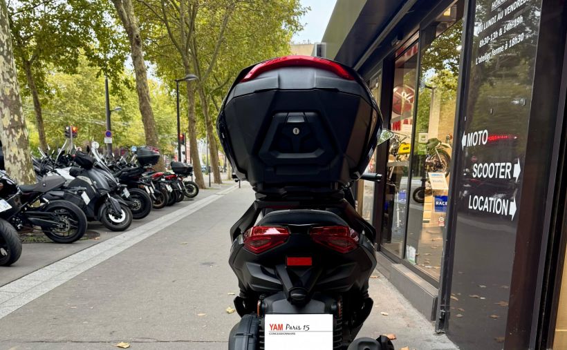 YAMAHA XMAX 125 TECH MAX 4
