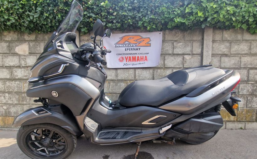 YAMAHA TRICITY 300 2