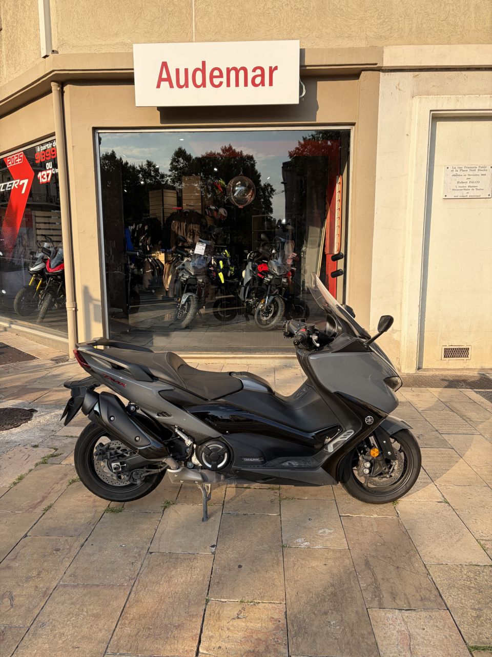 YAMAHA XP T-MAX 560 TECH MAX 6