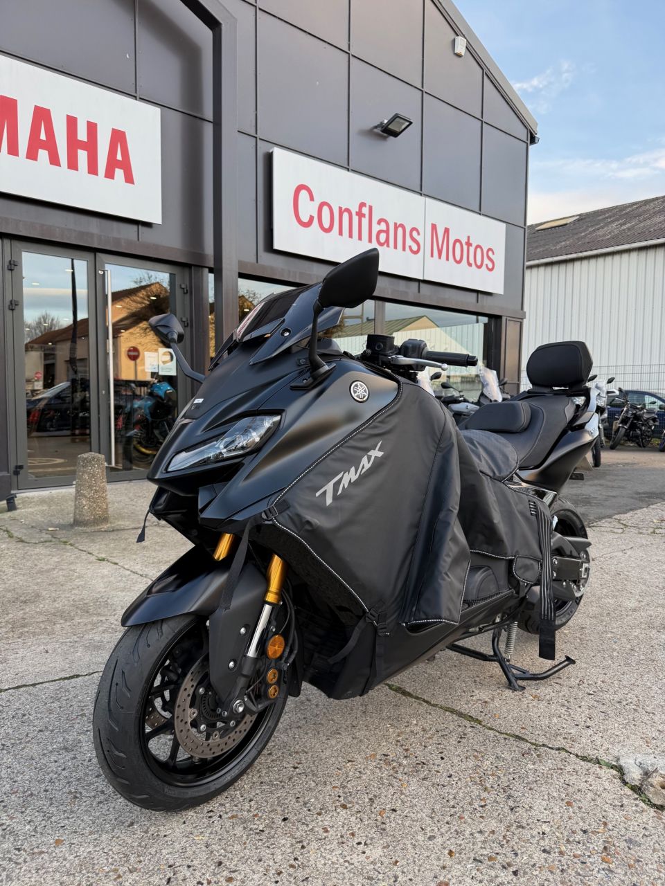 YAMAHA XP T-MAX 560 TECH MAX 1