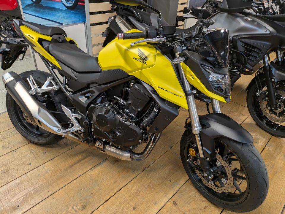 HONDA CB 750 HORNET 20