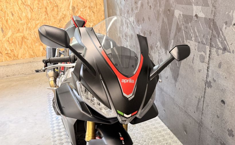 APRILIA RSV4 1100 RR 9
