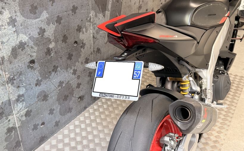 APRILIA RSV4 1100 RR 18