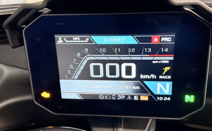 APRILIA RSV4 1100 RR 27