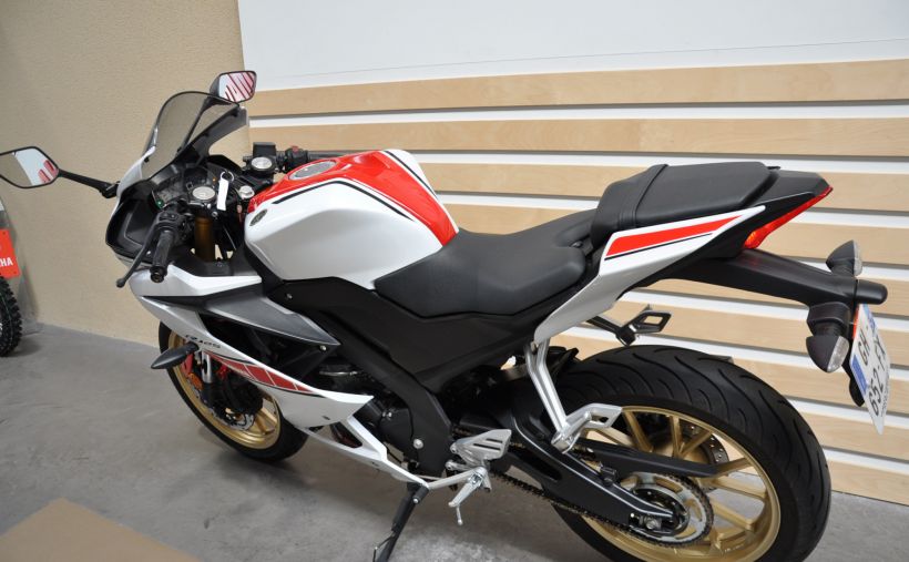 YAMAHA YZF-R125 1