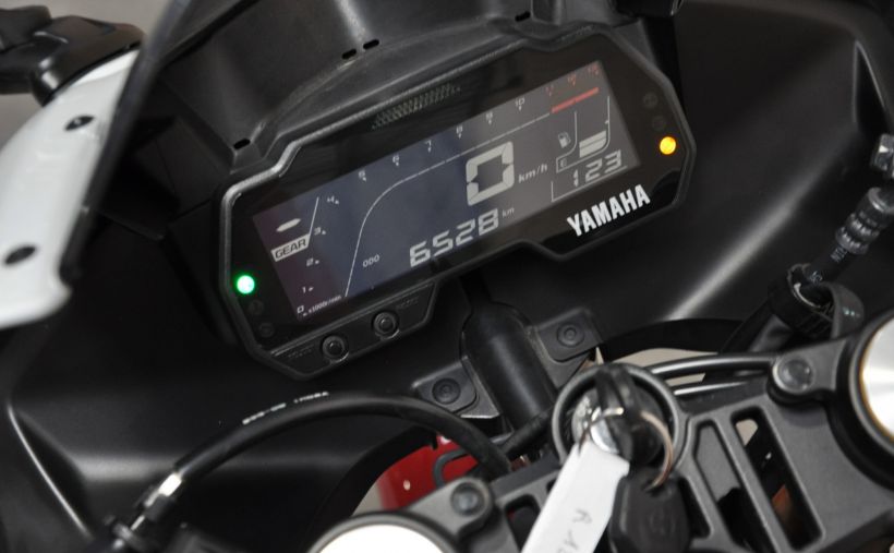 YAMAHA YZF-R125 3