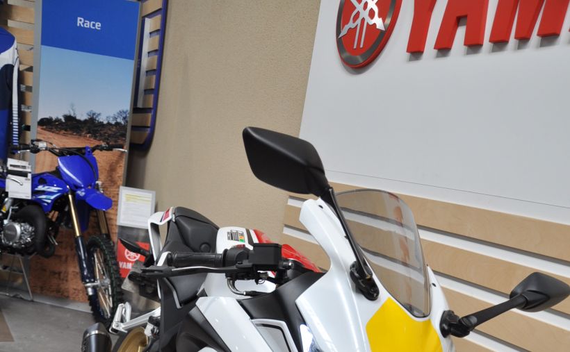 YAMAHA YZF-R125 7