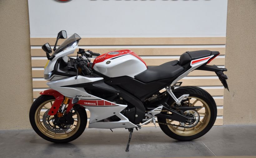 YAMAHA YZF-R125 8