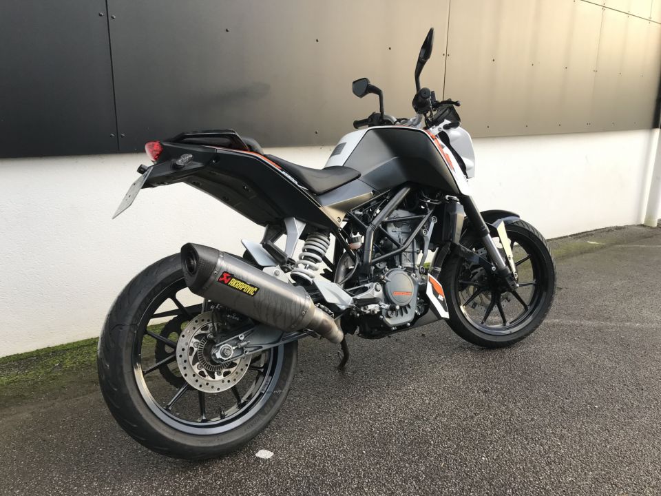 KTM 125 DUKE 4