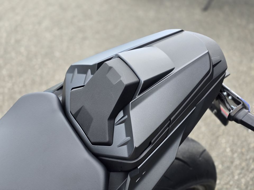 SUZUKI GSX-S 1000 15