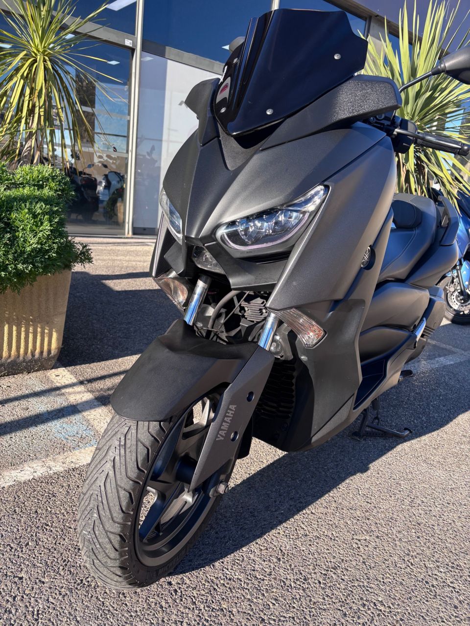 YAMAHA XMAX 300 1