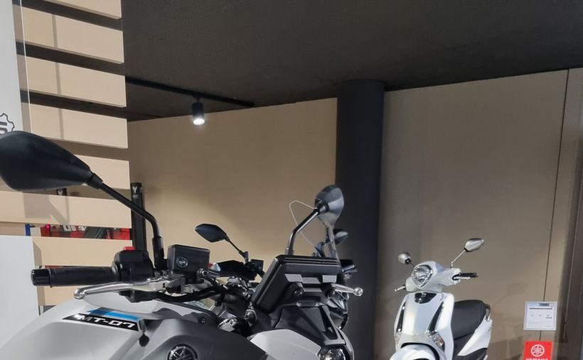 YAMAHA MT-07 (47.5CV) 3