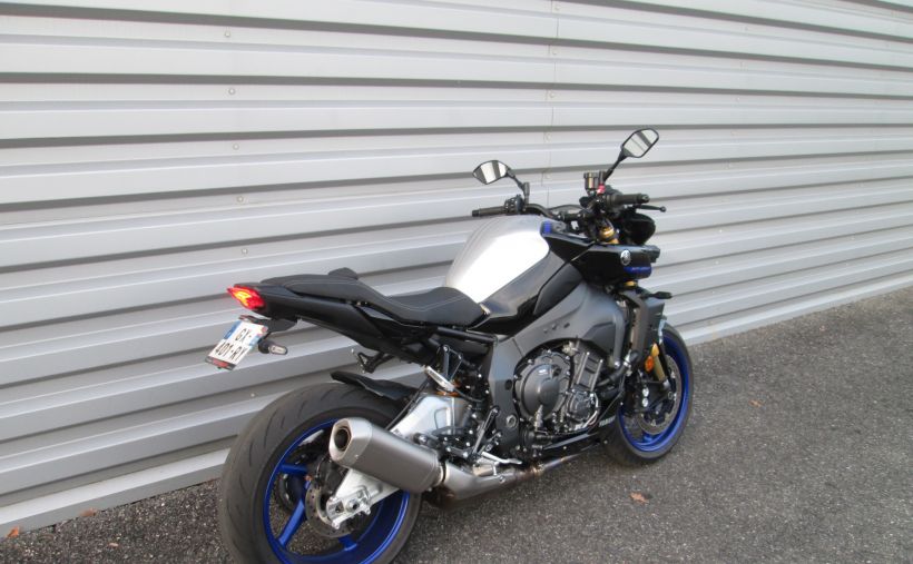 YAMAHA MT-10 SP 16