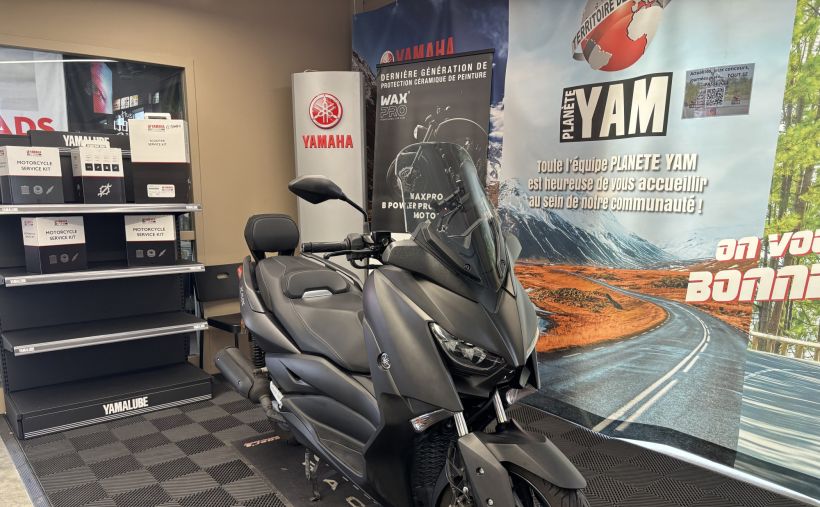 YAMAHA XMAX 125 1