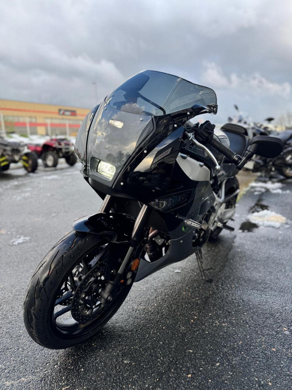 YAMAHA XSR 900 GP 25