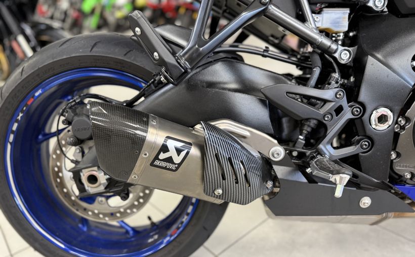 SUZUKI GSX-S 1000 GT 27
