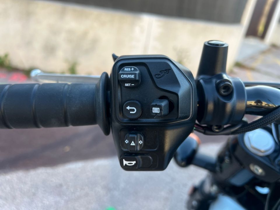 INDIAN SCOUT BOBBER 1250 42