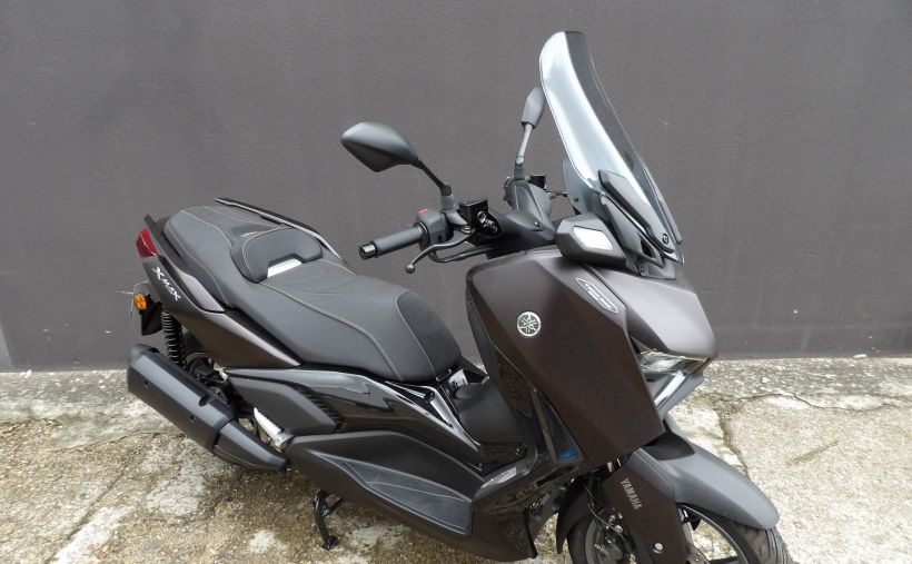 YAMAHA XMAX 300 Tech Max 0