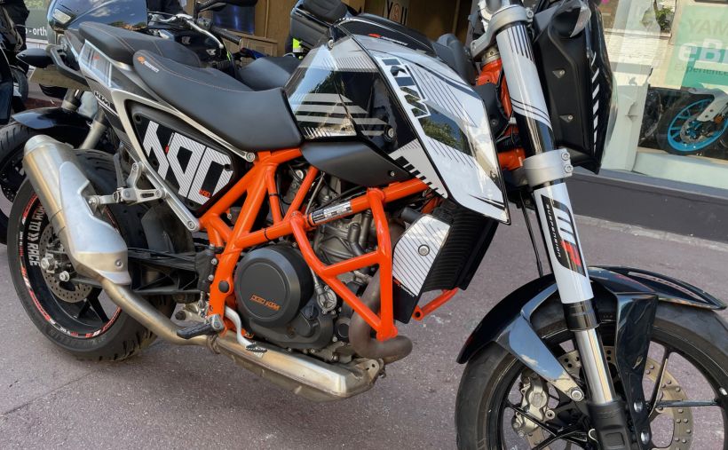 KTM 690 DUKE ABS 1