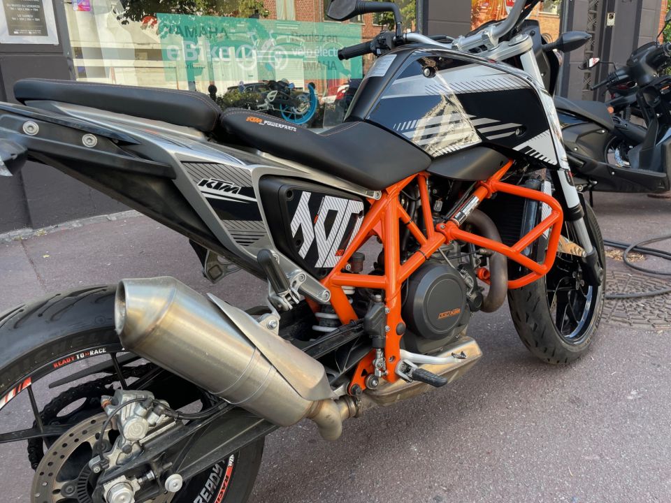 KTM 690 DUKE ABS 2