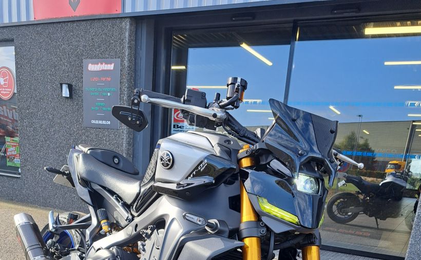 YAMAHA MT-09 SP 0