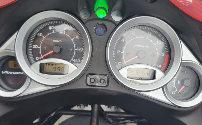 HONDA VARADERO 125 10