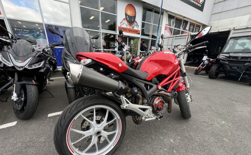DUCATI 1100EVO MONSTER 11