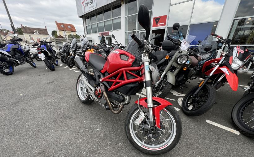 DUCATI 1100EVO MONSTER 22