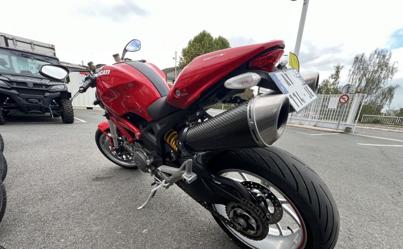 DUCATI 1100EVO MONSTER 33