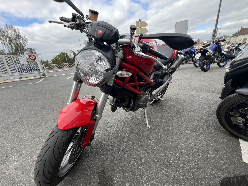 DUCATI 1100EVO MONSTER 44