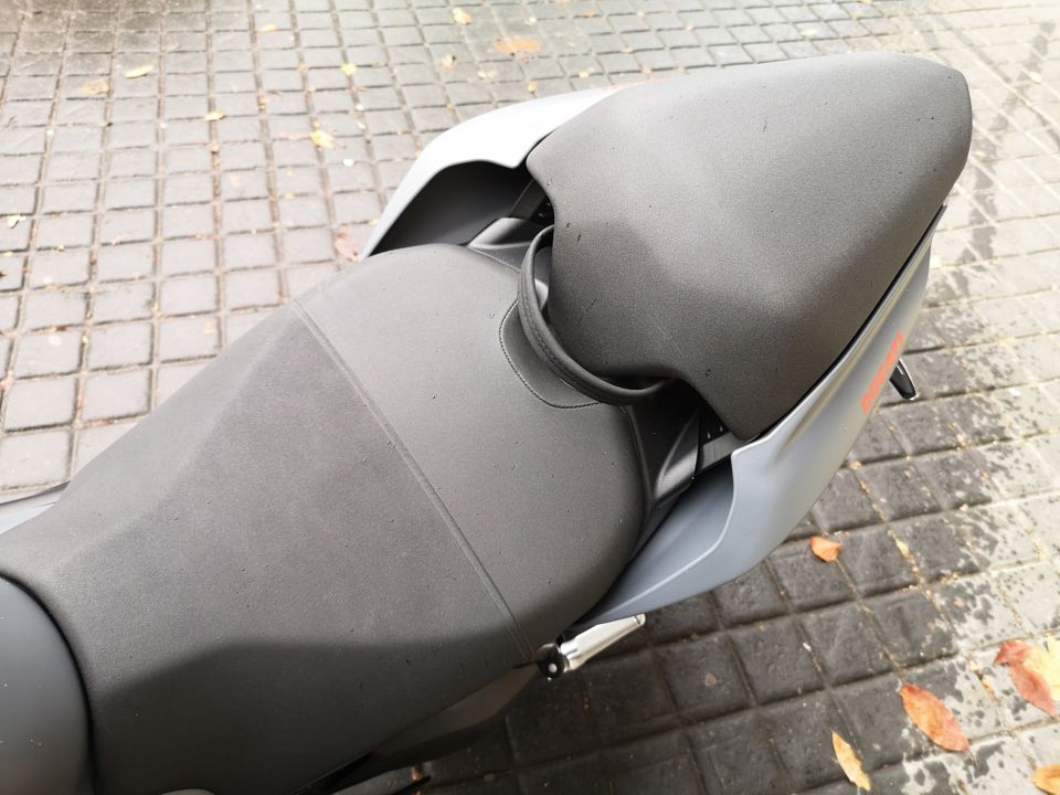 DUCATI STREETFIGHTER V4S 20